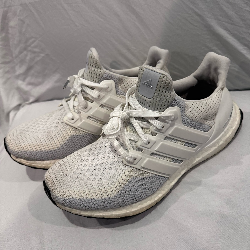 Women’s Adidas ultraboost sz.8